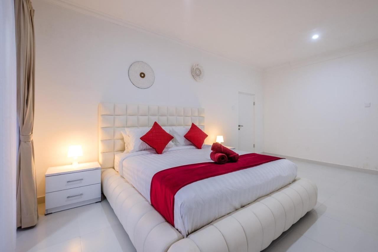 Luxury Minimalist Villa White Angel In Seminyak Exteriör bild