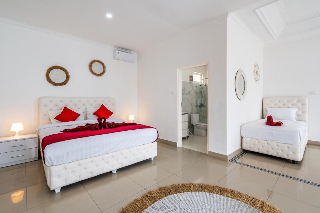 Luxury Minimalist Villa White Angel In Seminyak Exteriör bild